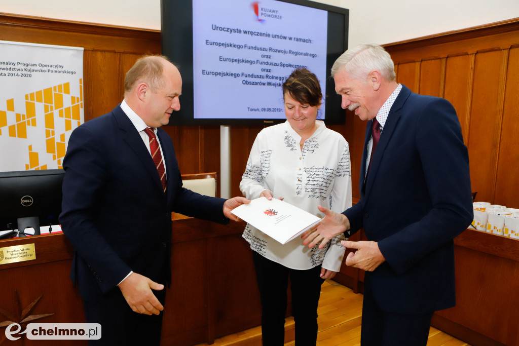 Wsparcie na edukację, inwestycje, dotacje dla przedsiębiorców