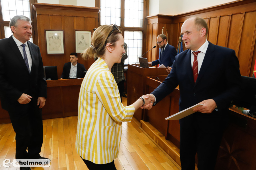 Wsparcie na edukację, inwestycje, dotacje dla przedsiębiorców