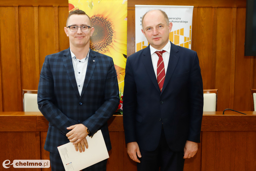 Wsparcie na edukację, inwestycje, dotacje dla przedsiębiorców