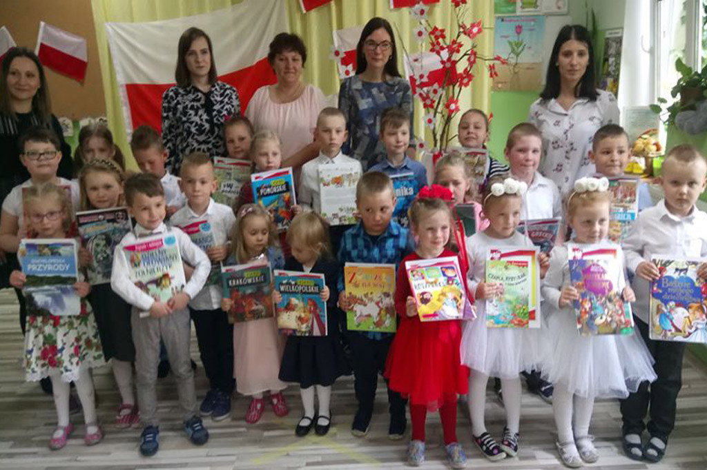 Konkurs recytatorski Barwy ojczyste w Tęczowym Zakątku