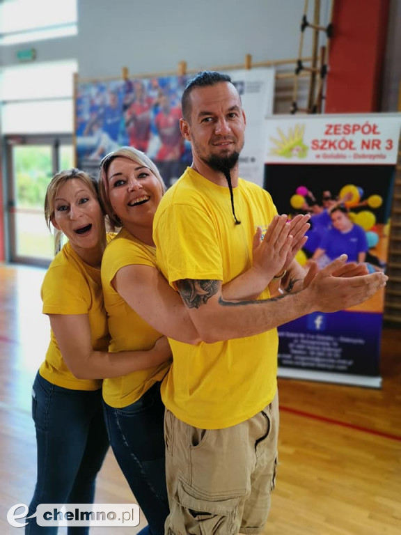 Wesołe zabawy podczas Dnia Młodego Sportowca