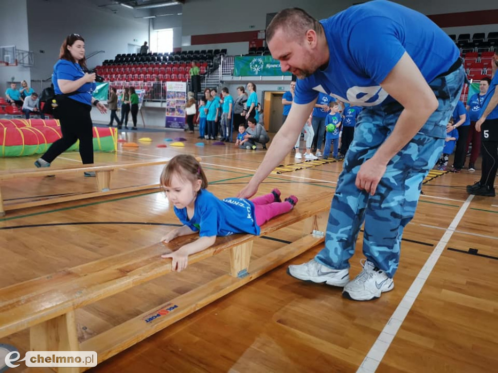 Wesołe zabawy podczas Dnia Młodego Sportowca