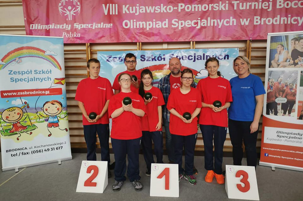 Zawodnicy Olimpijczyka na podium