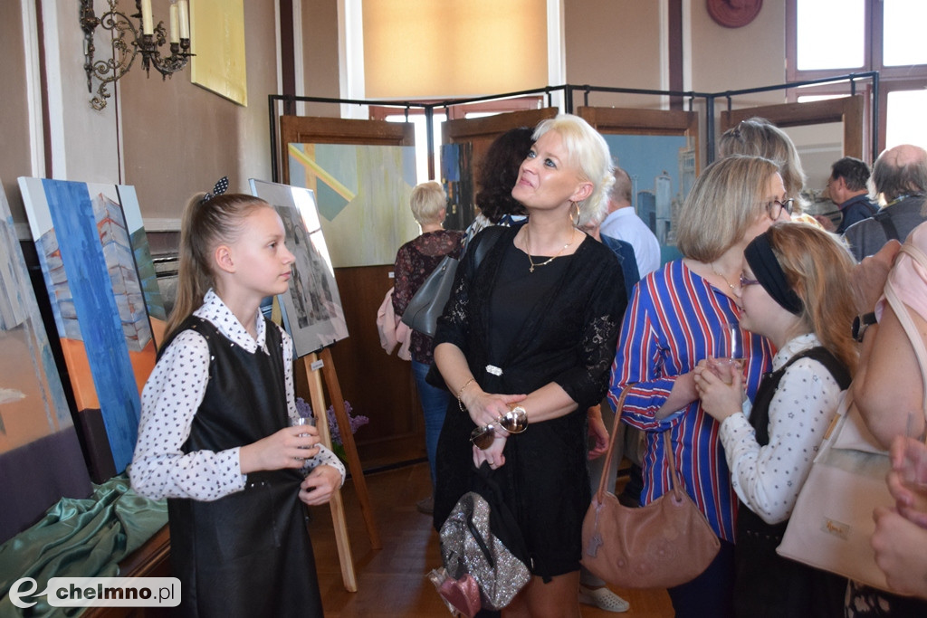 Otwarcie ekspozycji czasowej: Lucyna Krzywik Warstwy