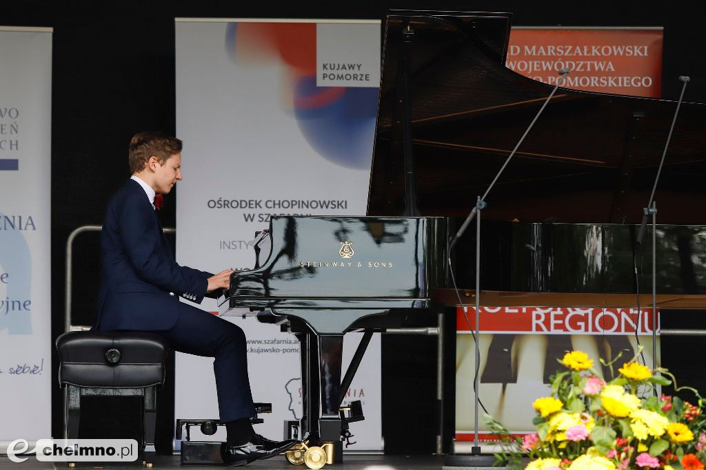 Laureaci konkursu pianistycznego w Szafarni