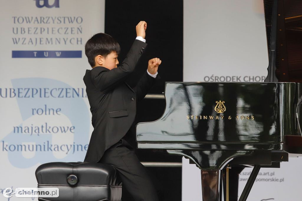 Laureaci konkursu pianistycznego w Szafarni