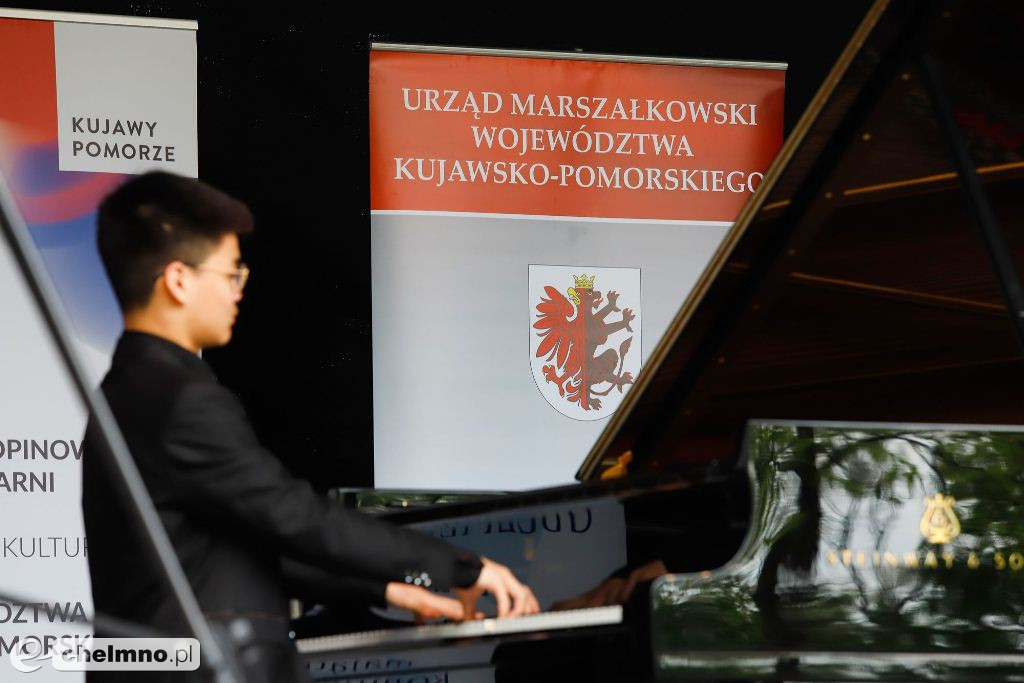 Laureaci konkursu pianistycznego w Szafarni