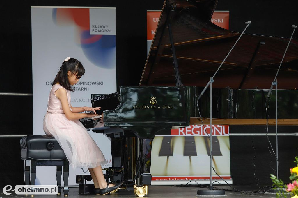 Laureaci konkursu pianistycznego w Szafarni
