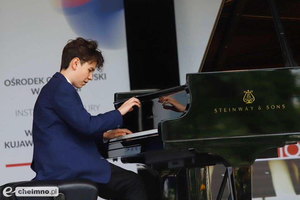 Laureaci konkursu pianistycznego w Szafarni