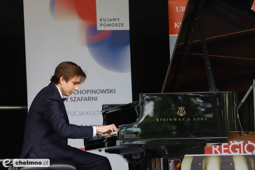 Laureaci konkursu pianistycznego w Szafarni