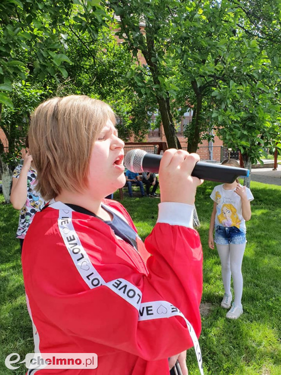 Sympatyczne, piknikowe obchody Dnia Matki i Dziecka
