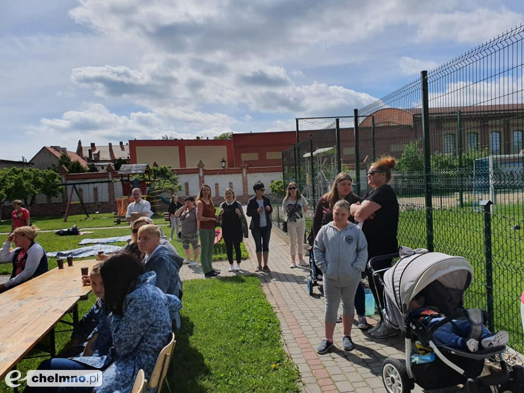 Sympatyczne, piknikowe obchody Dnia Matki i Dziecka