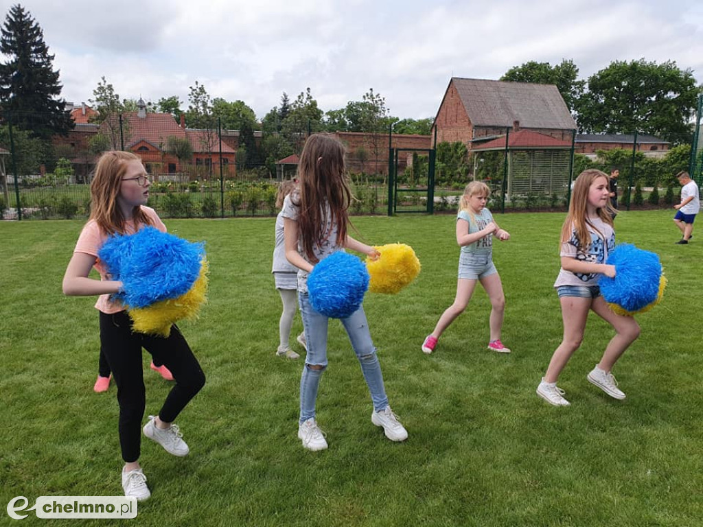 Sympatyczne, piknikowe obchody Dnia Matki i Dziecka