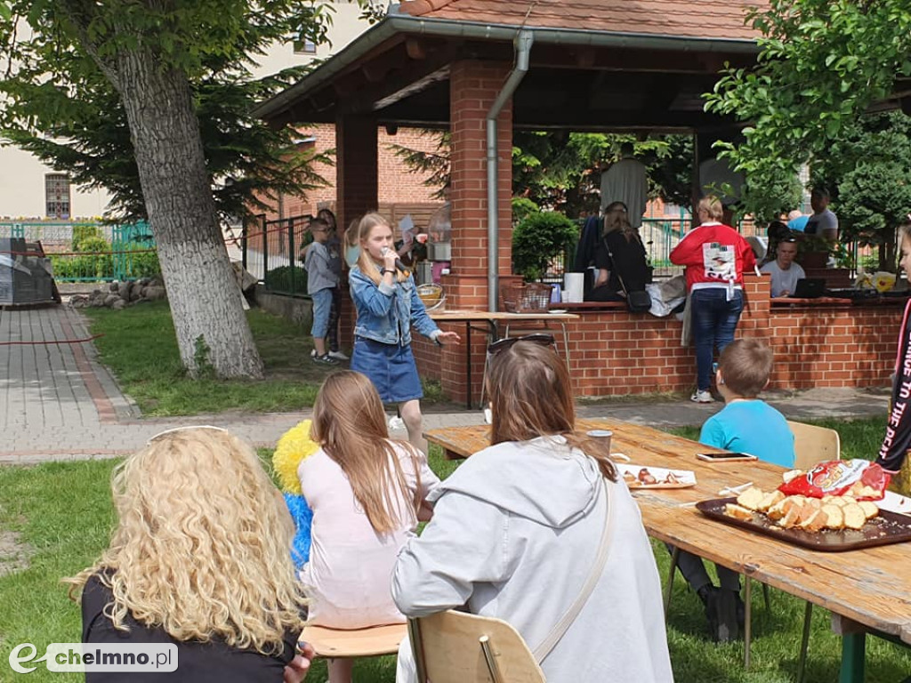 Sympatyczne, piknikowe obchody Dnia Matki i Dziecka