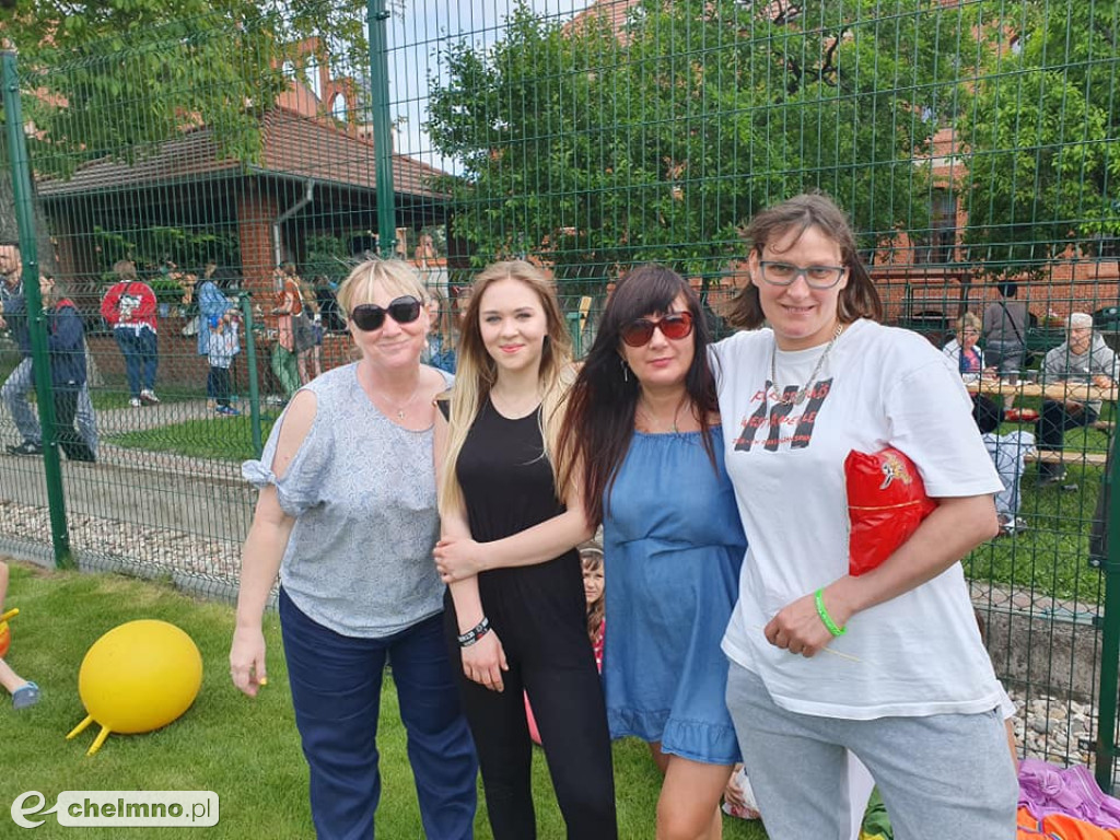 Sympatyczne, piknikowe obchody Dnia Matki i Dziecka
