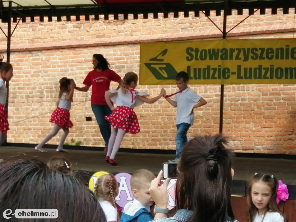 Zabawy podczas Dnia Matki i Dziecka w Osadzie Rycerskiej