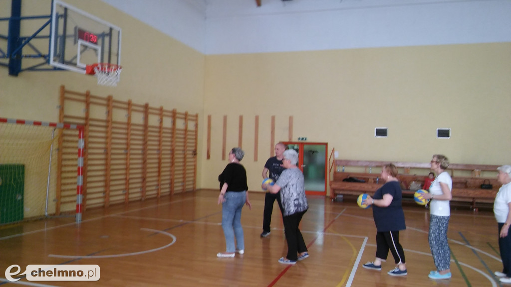 W zdrowym ciele, zdrowy duch: uśmiechnięty Senior