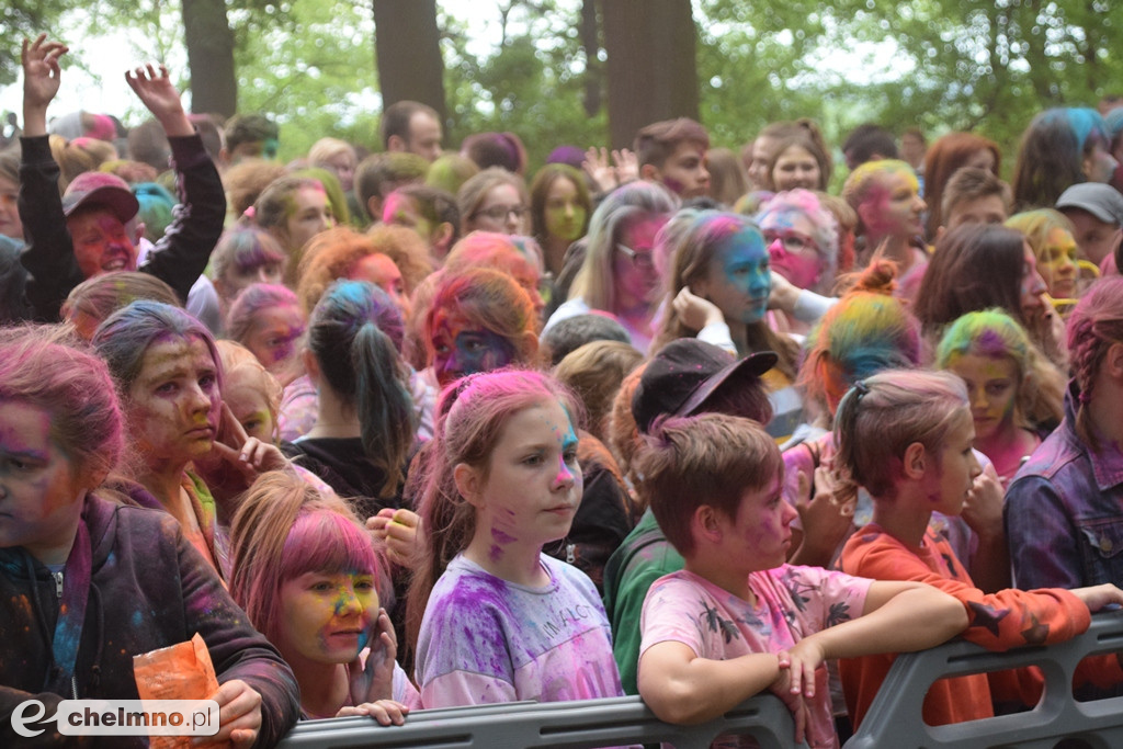 Totalne szaleństwo na Festiwalu Kolorów Holi