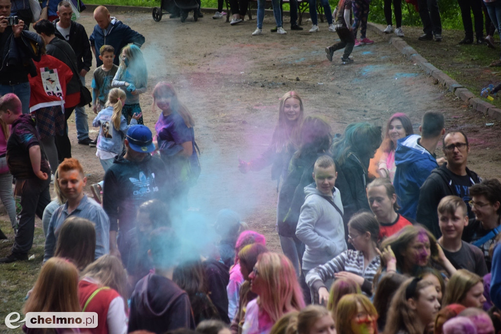 Totalne szaleństwo na Festiwalu Kolorów Holi