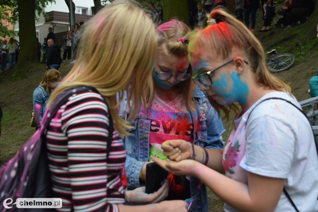 Totalne szaleństwo na Festiwalu Kolorów Holi