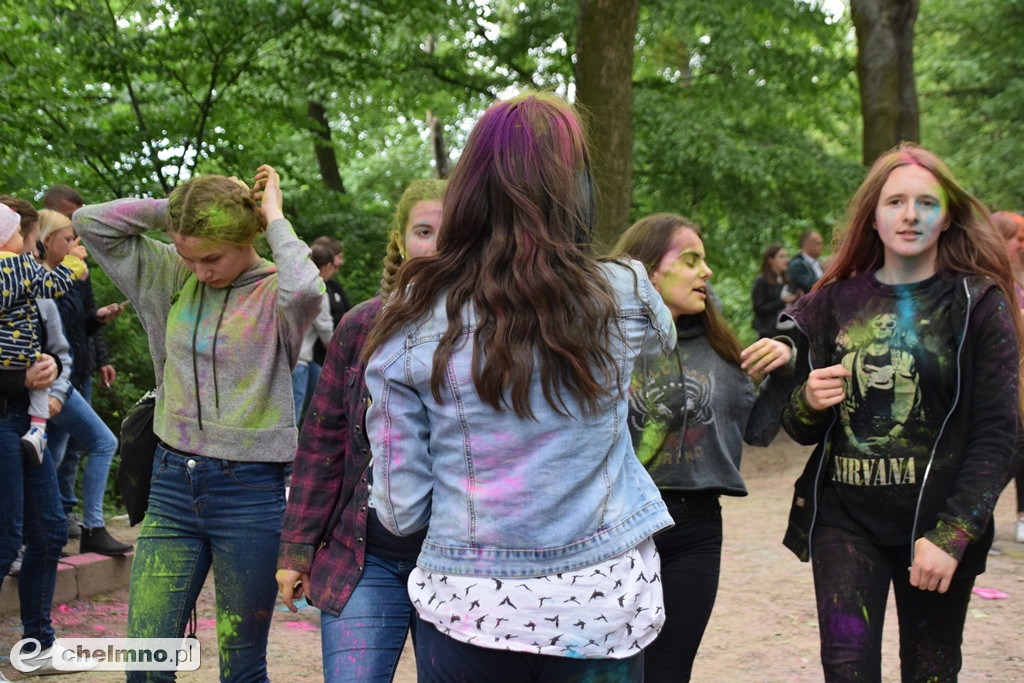 Totalne szaleństwo na Festiwalu Kolorów Holi