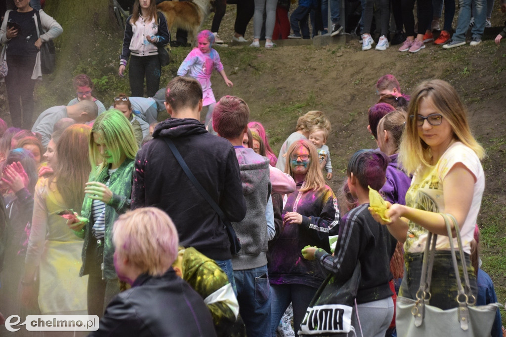 Totalne szaleństwo na Festiwalu Kolorów Holi