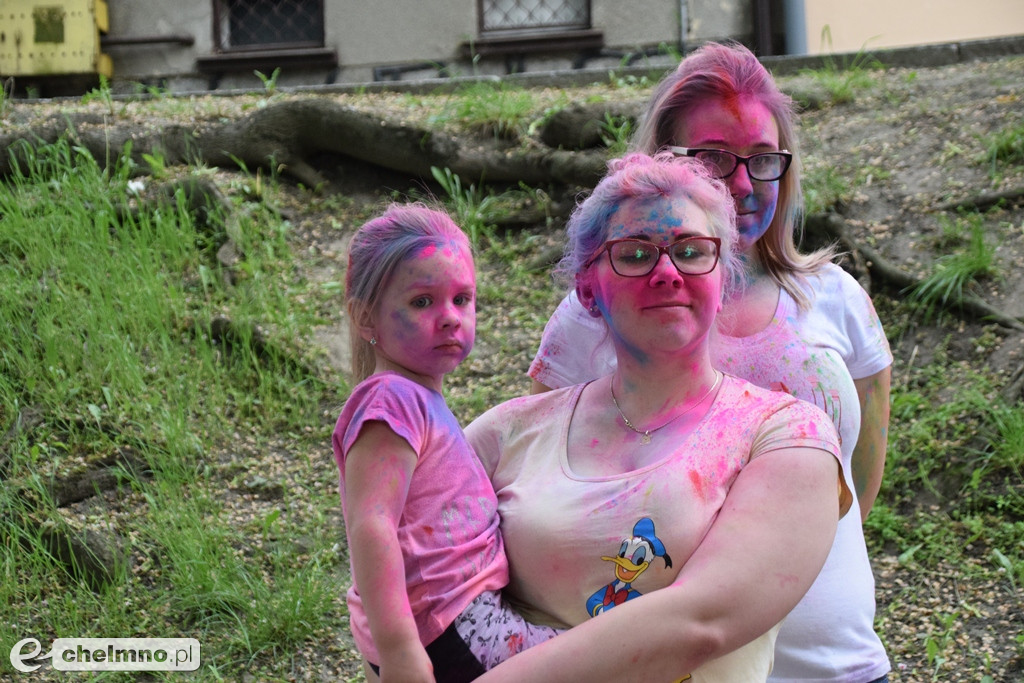 Totalne szaleństwo na Festiwalu Kolorów Holi