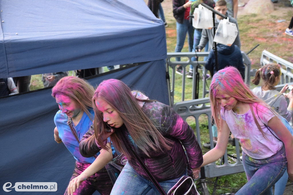 Totalne szaleństwo na Festiwalu Kolorów Holi