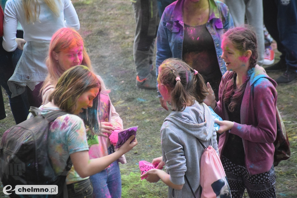 Totalne szaleństwo na Festiwalu Kolorów Holi