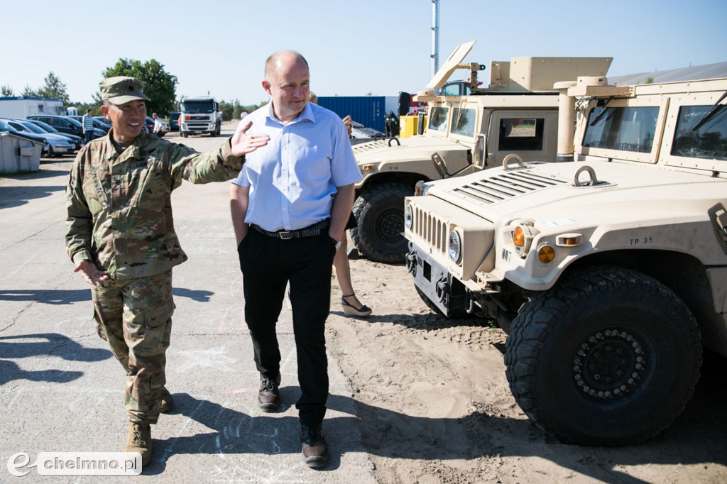Marszałek i przewodniczący sejmiku z wizytą w Camp Destroyer