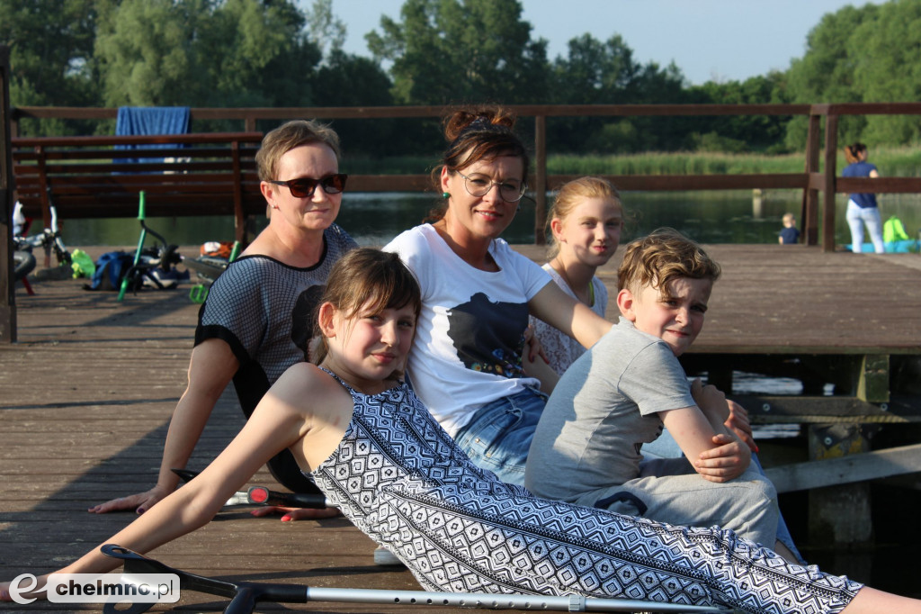 Pogoda sprzyjała, więc urządzili piknik