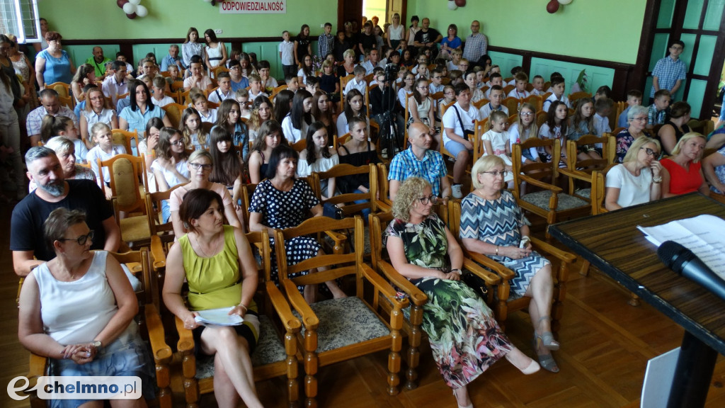 50 kadrów z czterech uroczystości zakończenia zajęć edukacyjnych