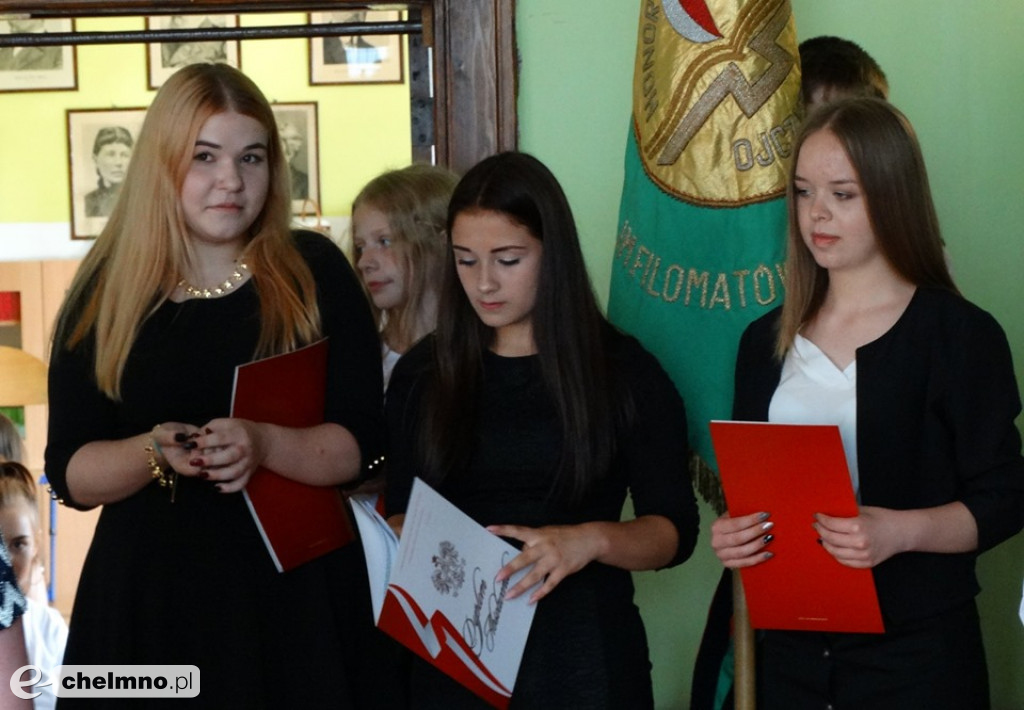 50 kadrów z czterech uroczystości zakończenia zajęć edukacyjnych