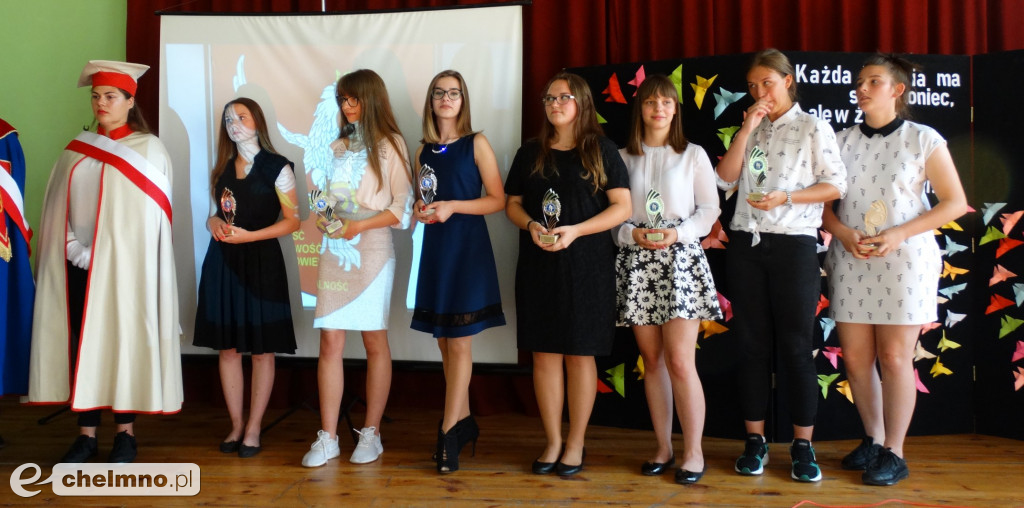 50 kadrów z czterech uroczystości zakończenia zajęć edukacyjnych
