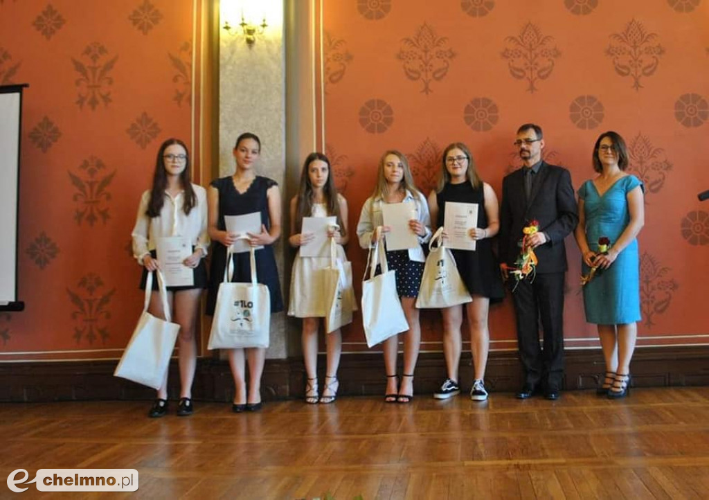 Z uśmiechem i satysfakcją pożegnali kolejny rok szkolny