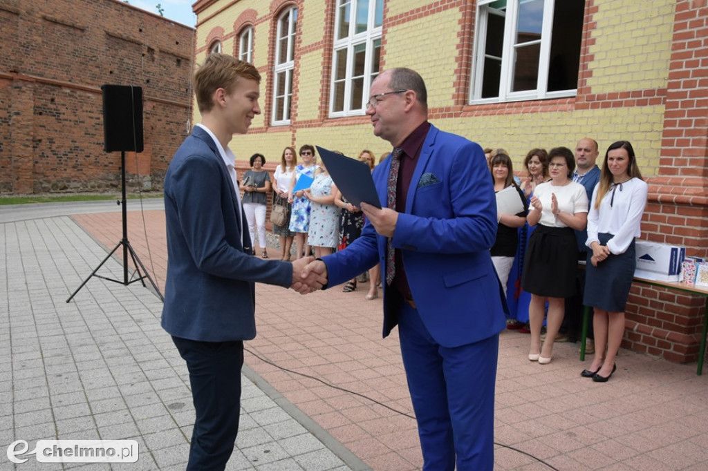 Rok szkolny 2018/2019 zakończony. Foto z ZS nr 2