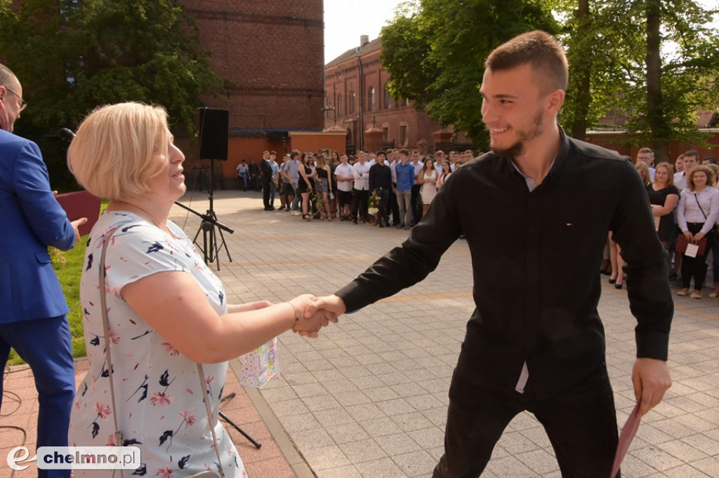 Rok szkolny 2018/2019 zakończony. Foto z ZS nr 2