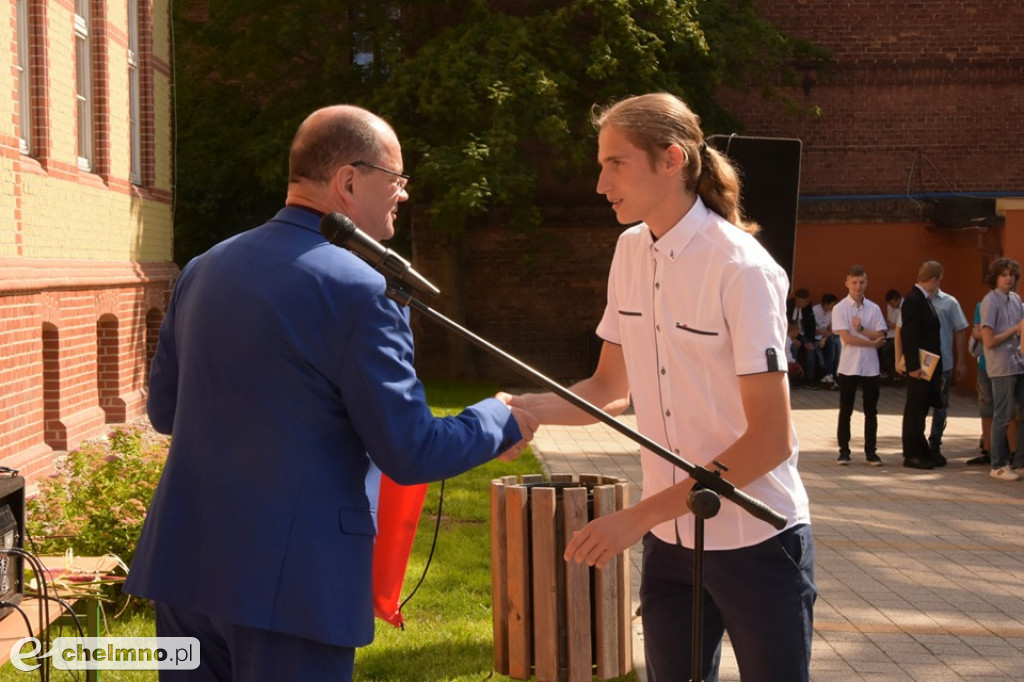 Rok szkolny 2018/2019 zakończony. Foto z ZS nr 2