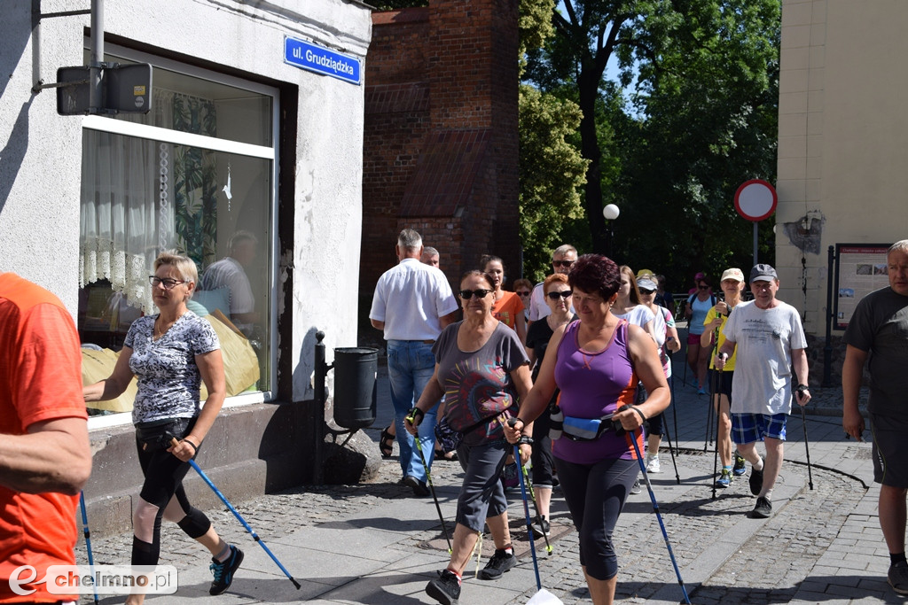  Grupa Nordic Walking spacerowała po Chełmnie