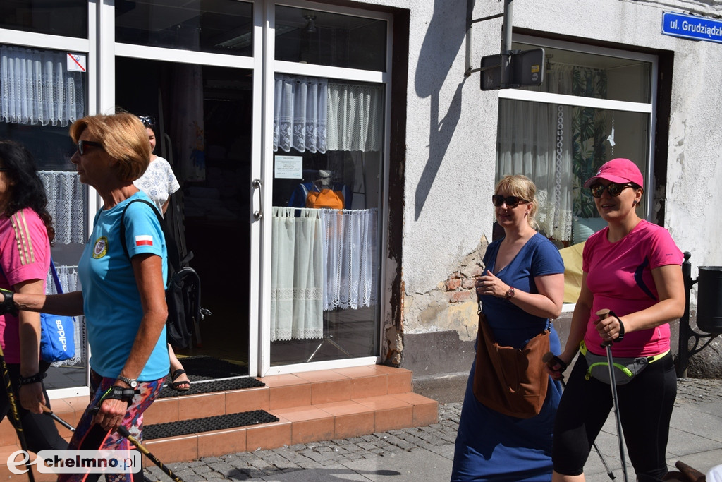  Grupa Nordic Walking spacerowała po Chełmnie
