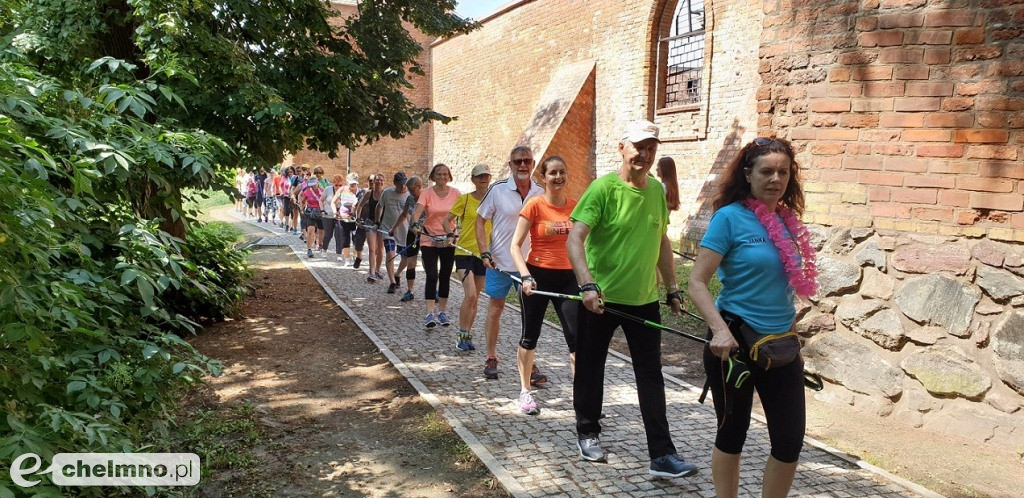  Grupa Nordic Walking spacerowała po Chełmnie