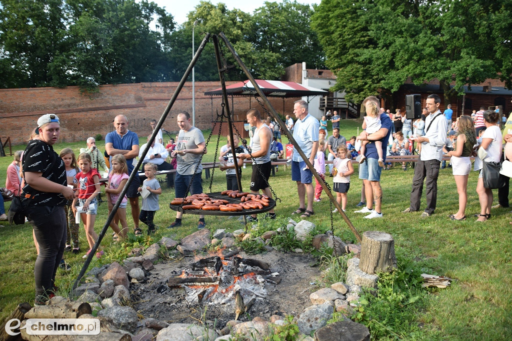  Pośpiewali i pojedli na kolacji z Rycerzami