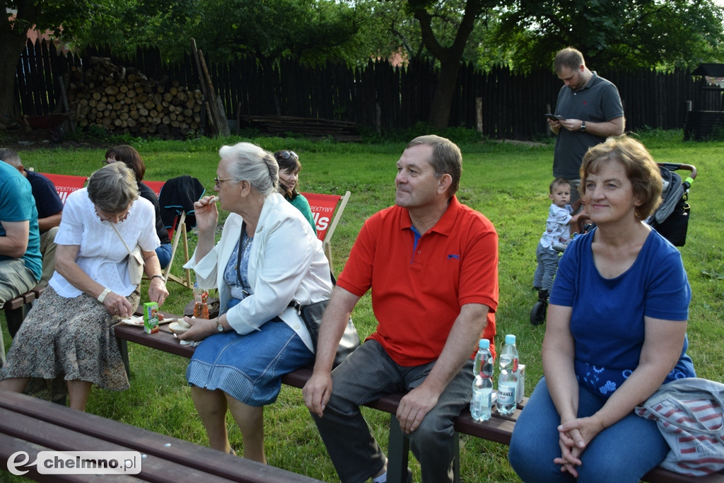  Pośpiewali i pojedli na kolacji z Rycerzami