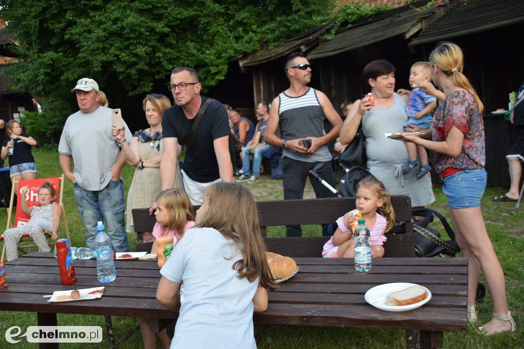  Pośpiewali i pojedli na kolacji z Rycerzami