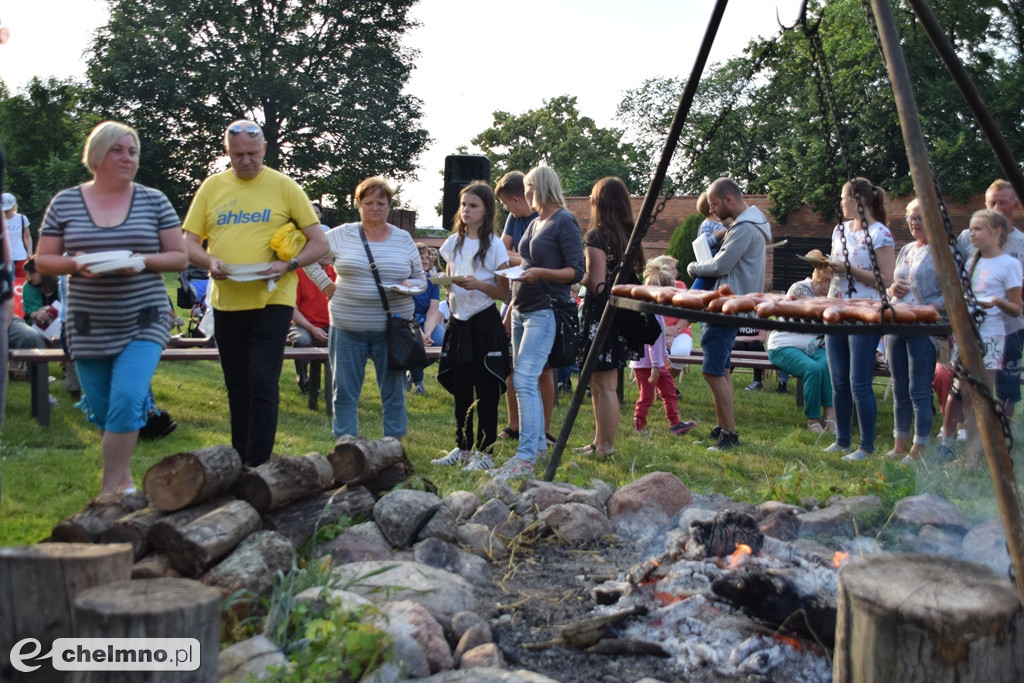  Pośpiewali i pojedli na kolacji z Rycerzami