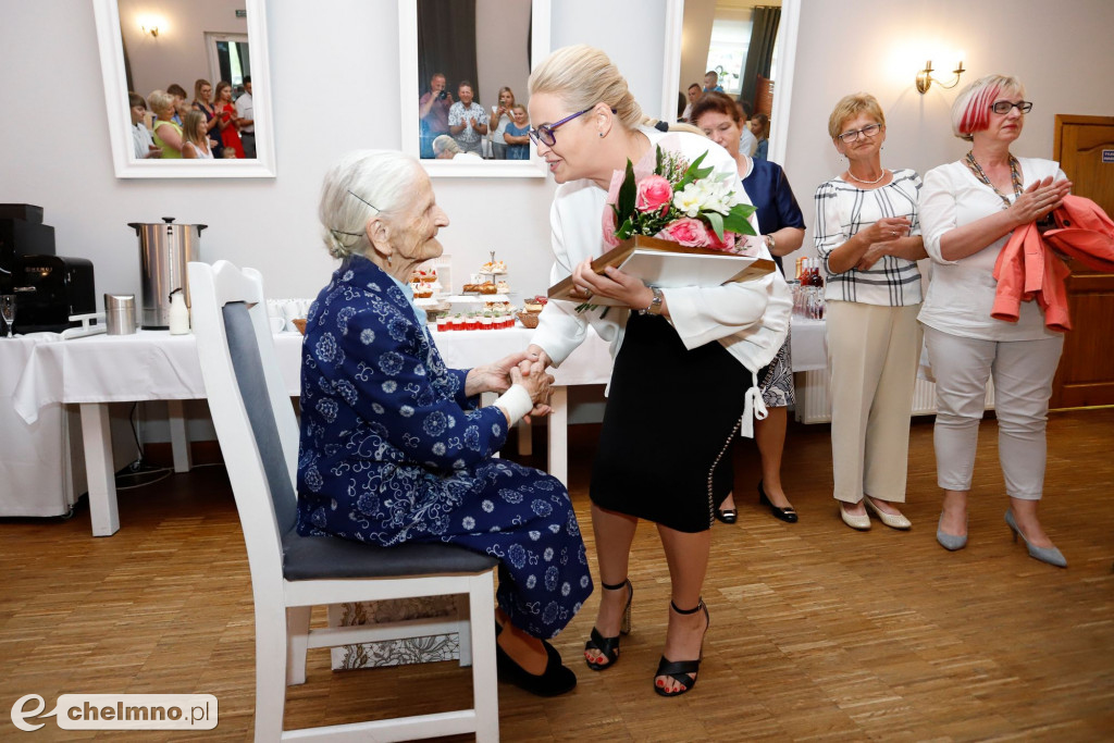 Medale Unitas Durat dla stuletnich mieszkanek regionu