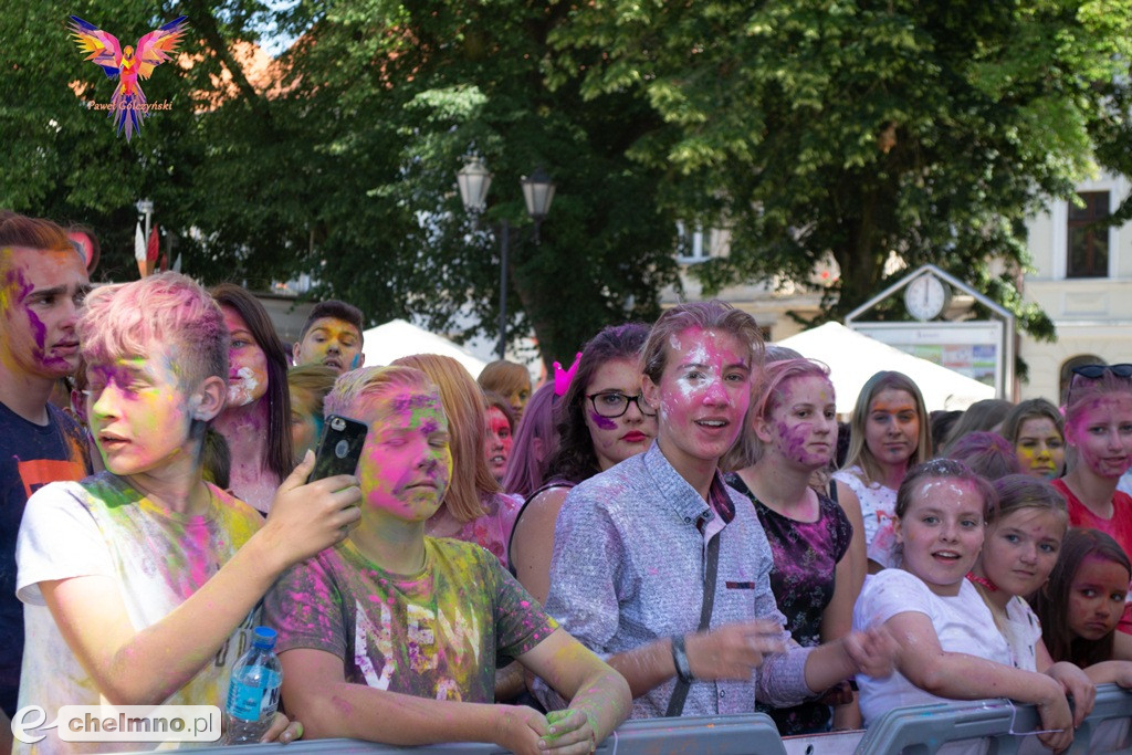 Eksplozja kolorów podczas Festiwalu Holi