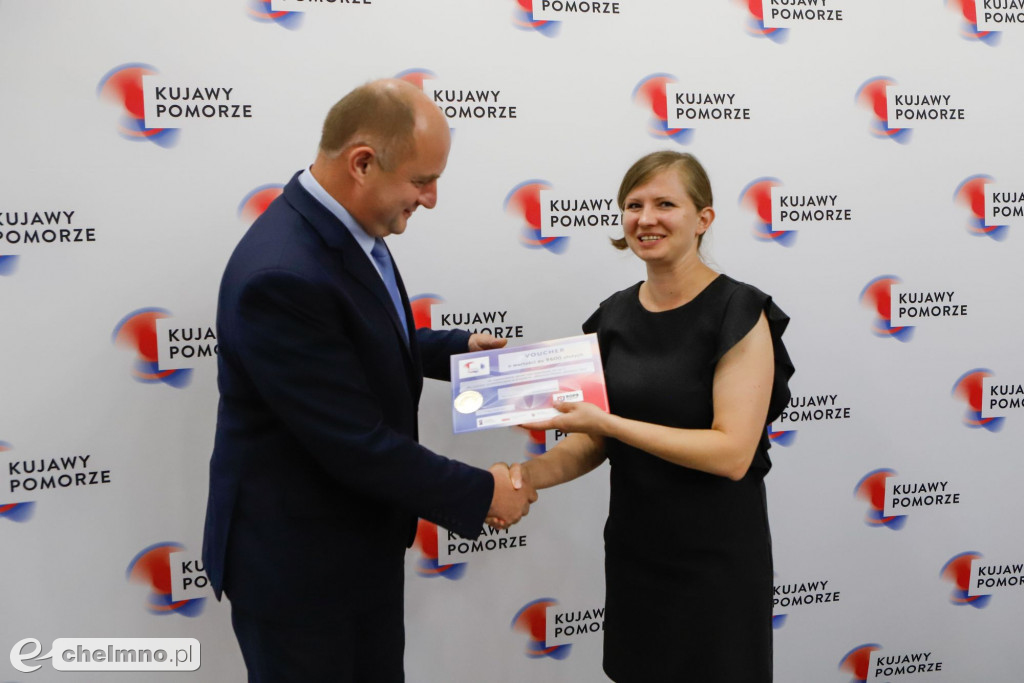 Aktywna mama, aktywny tata: pierwsi rodzice już z voucherami