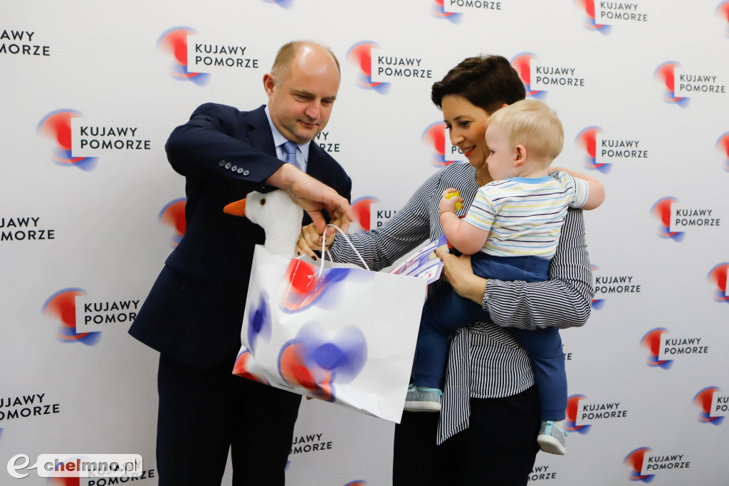 Aktywna mama, aktywny tata: pierwsi rodzice już z voucherami