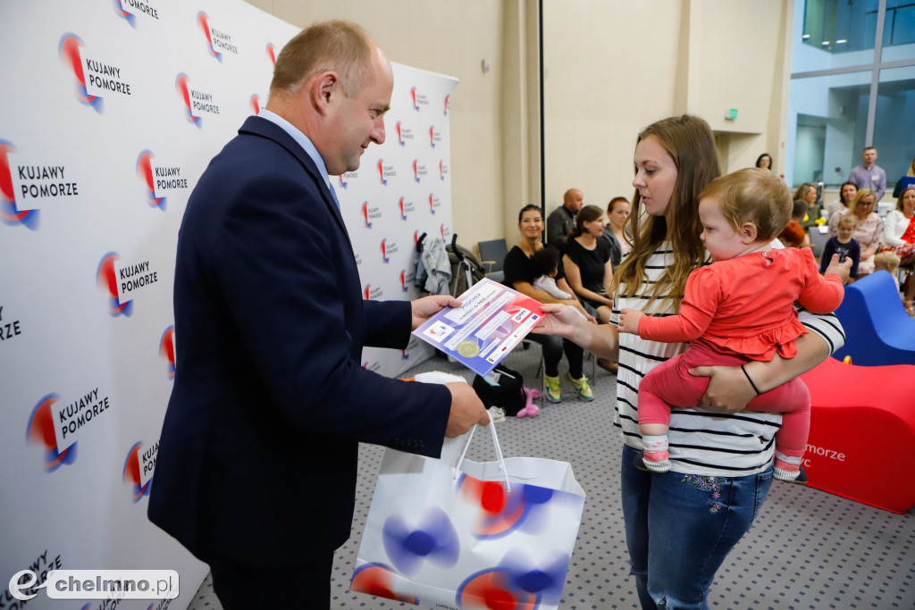 Aktywna mama, aktywny tata: pierwsi rodzice już z voucherami